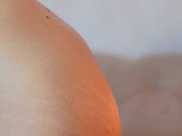 AileenKiss's BongaCams show and profile