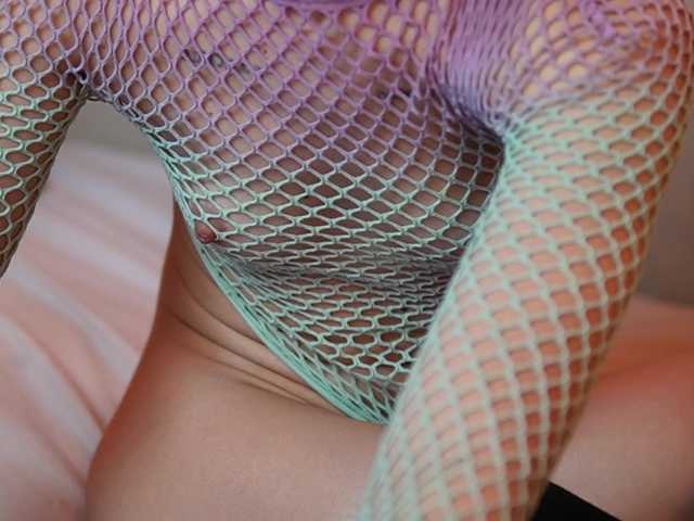 AileenKiss's BongaCams show and profile