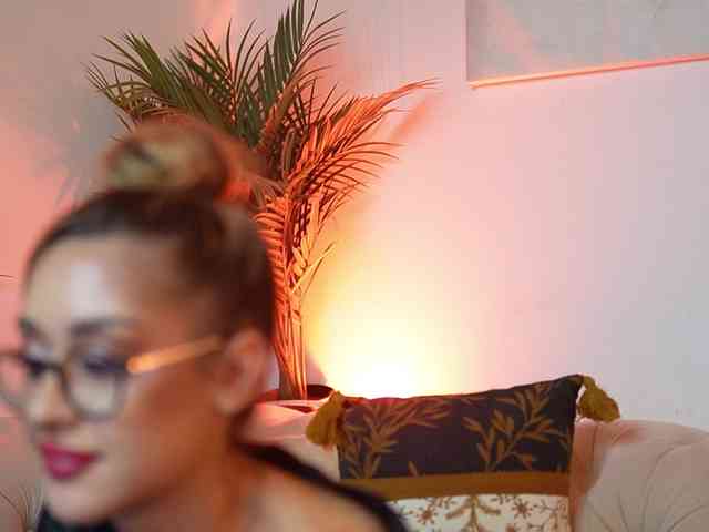 AileenKiss webcam