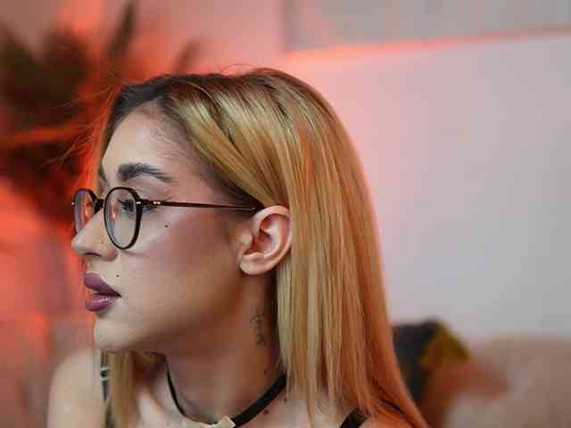 AileenKiss AileenKiss