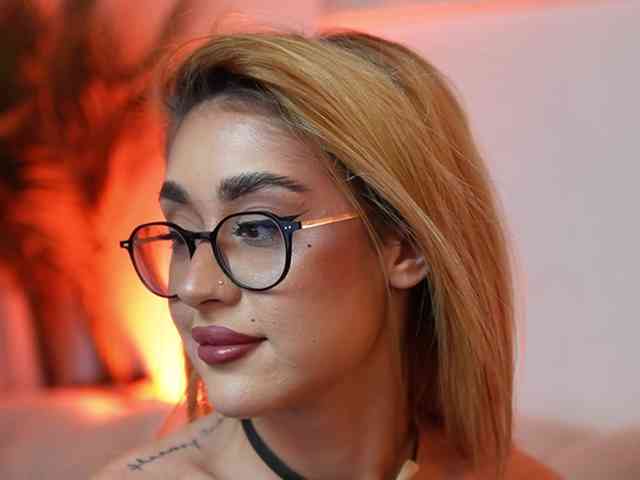 AileenKiss AileenKiss