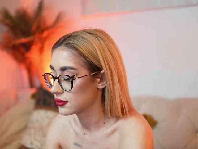 AileenKiss AileenKiss