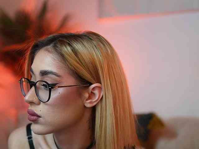 AileenKiss AileenKiss