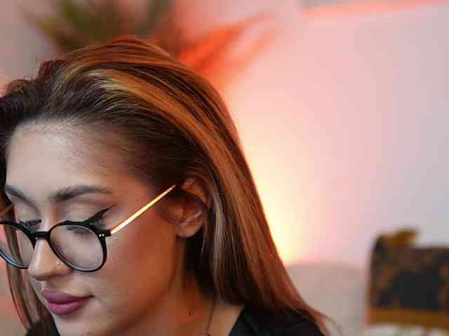AileenKiss webcam