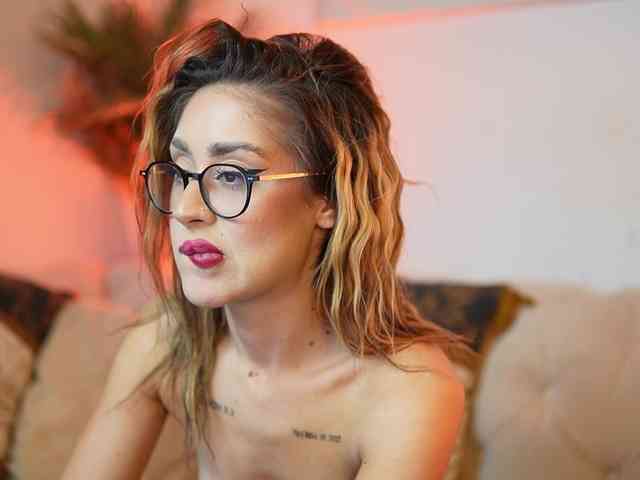 AileenKiss AileenKiss