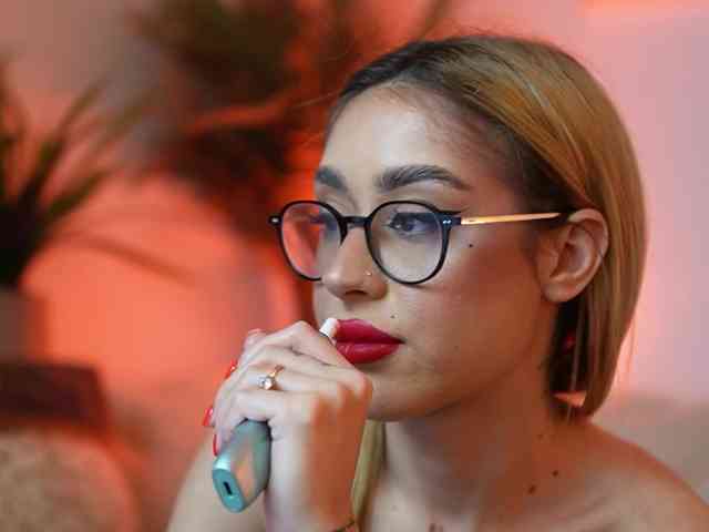 AileenKiss AileenKiss