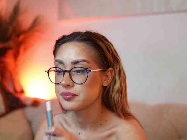 AileenKiss AileenKiss