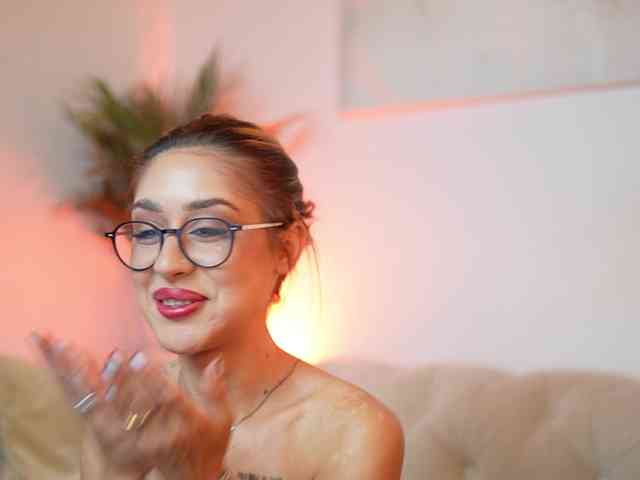 AileenKiss Live Webcam on BongaCams