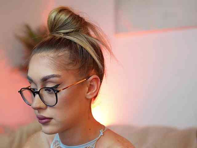 AileenKiss AileenKiss