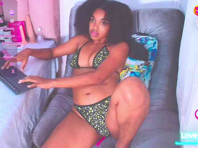 ShantalJames webcam