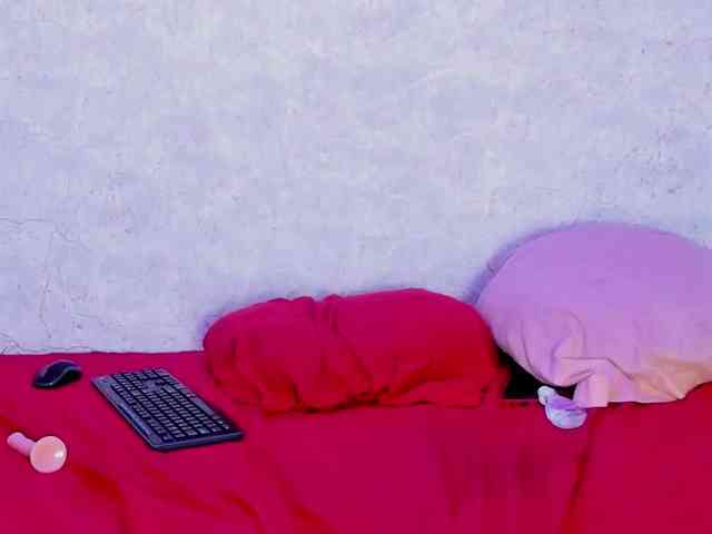 ShantalJames webcam