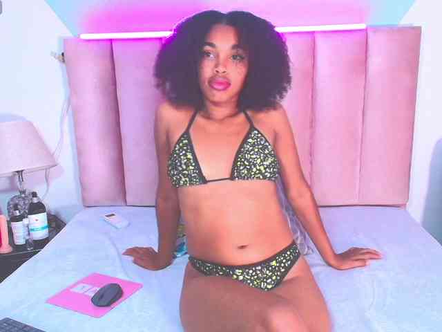 ShantalJames webcam