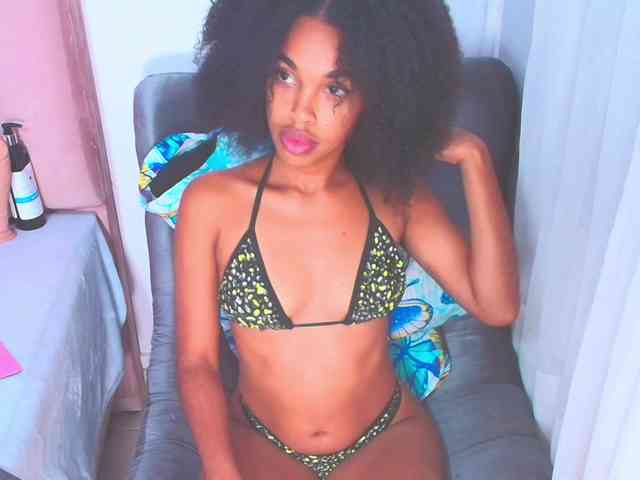 ShantalJames webcam