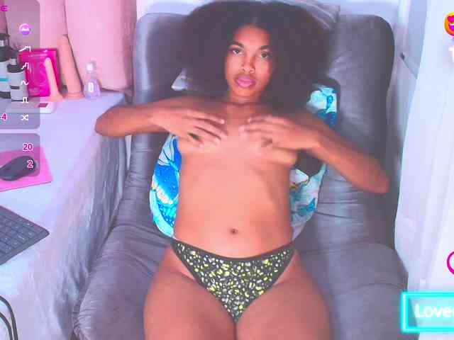 ShantalJames webcam