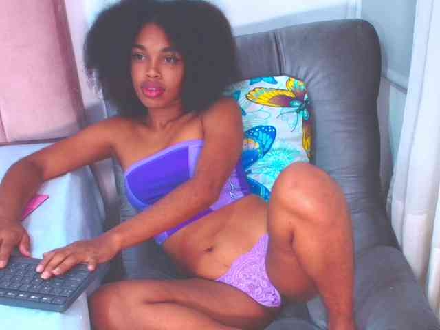 ShantalJames webcam