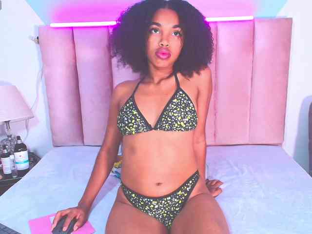 ShantalJames webcam