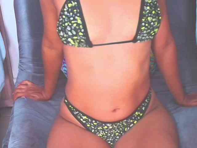 ShantalJames webcam