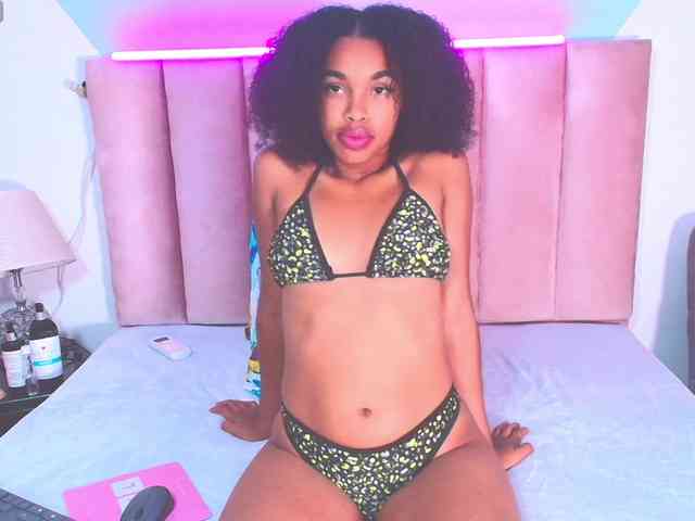 ShantalJames webcam