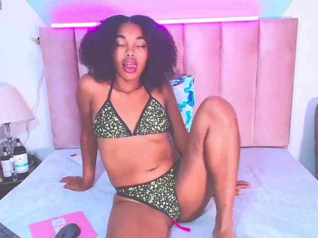 ShantalJames webcam