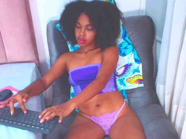 ShantalJames webcam