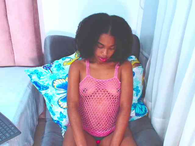 ShantalJames webcam