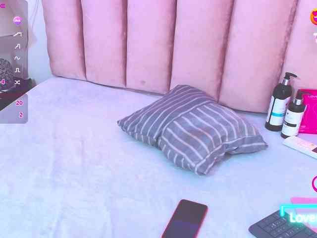 ShantalJames webcam