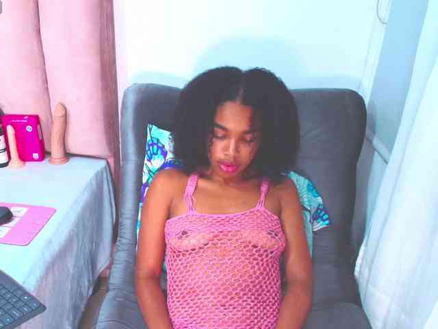 ShantalJames webcam
