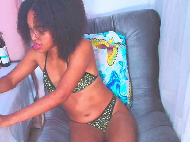 ShantalJames webcam