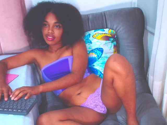 ShantalJames webcam