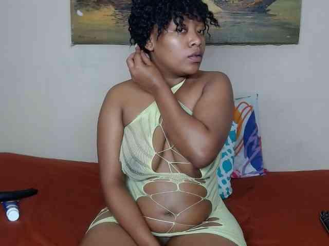 CutiebarbieXX webcam