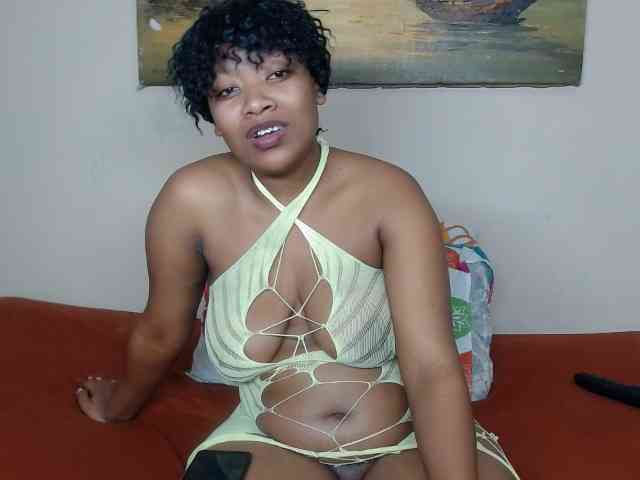 CutiebarbieXX webcam