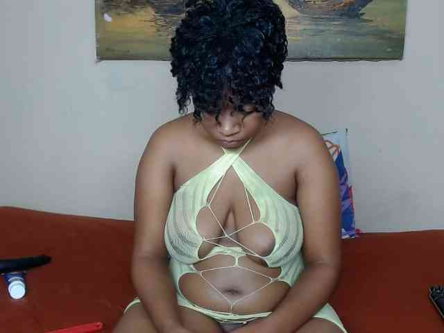 CutiebarbieXX webcam