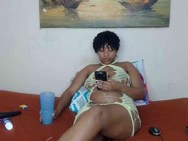 CutiebarbieXX webcam