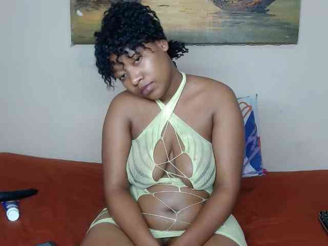 CutiebarbieXX webcam