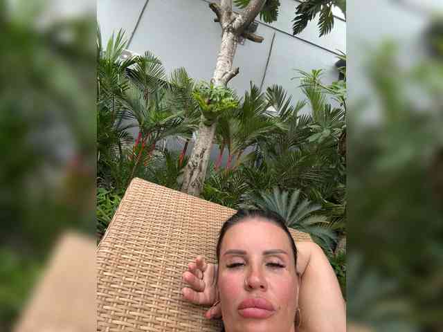 VampIrina11 Live Webcam on BongaCams