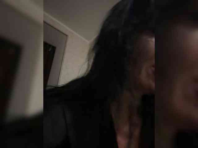 VampIrina11 webcam