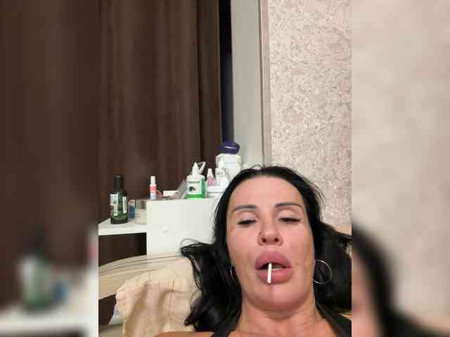 VampIrina11 webcam