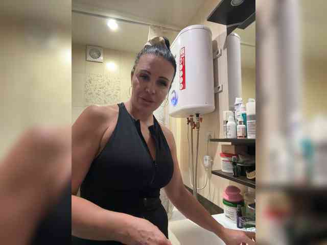 VampIrina11 Live Webcam on BongaCams