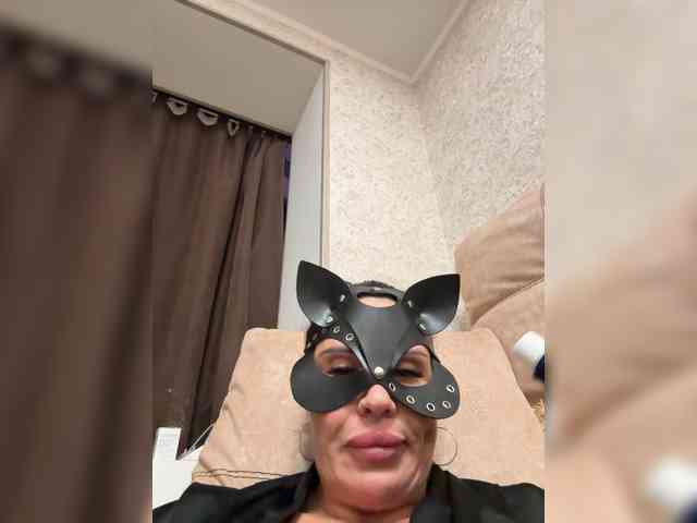VampIrina11 Live Webcam on BongaCams