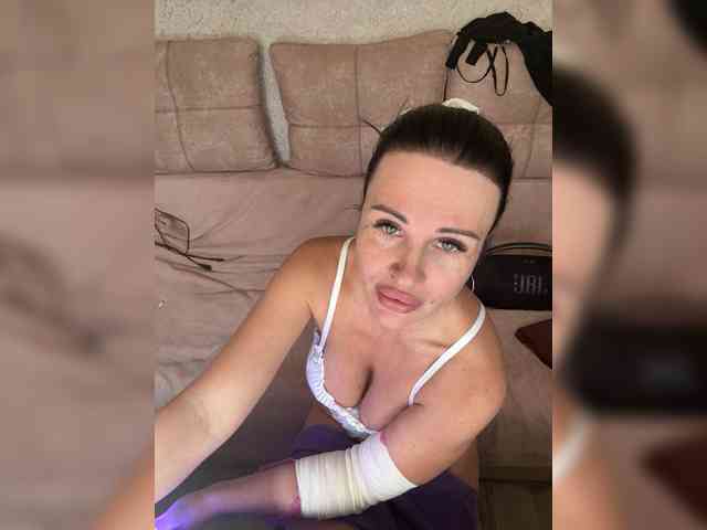 VampIrina11 Live Webcam on BongaCams