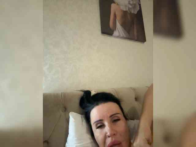 VampIrina11 webcam