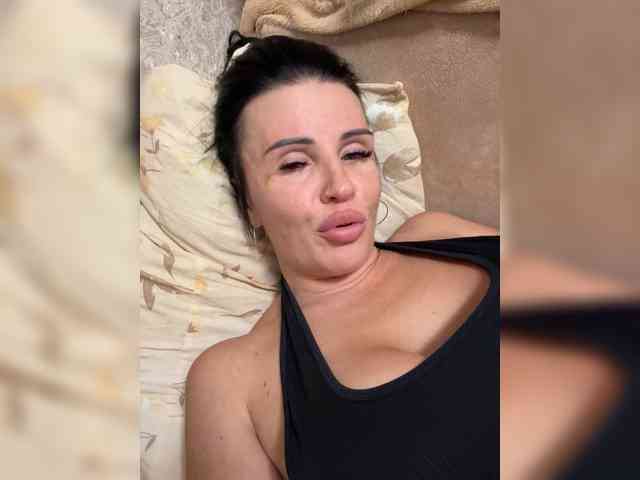 VampIrina11 Live Webcam on BongaCams VampIrina11 Live Webcam on BongaCams