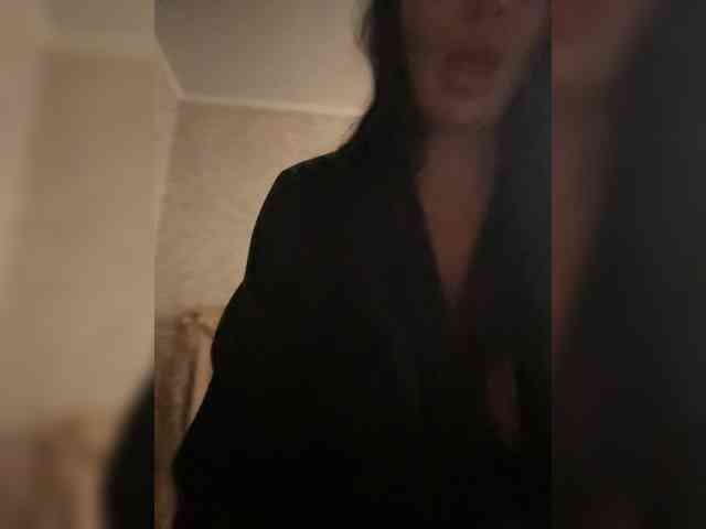 VampIrina11 webcam