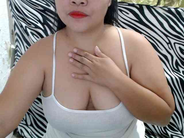 urpinaygirl webcam