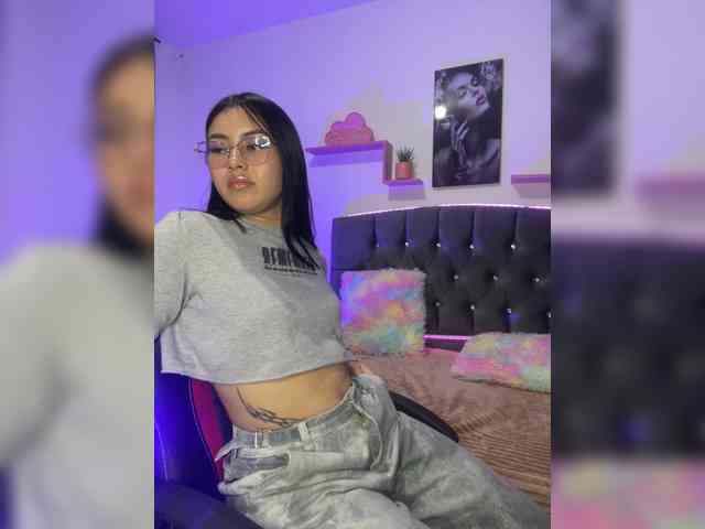 Emily22x webcam