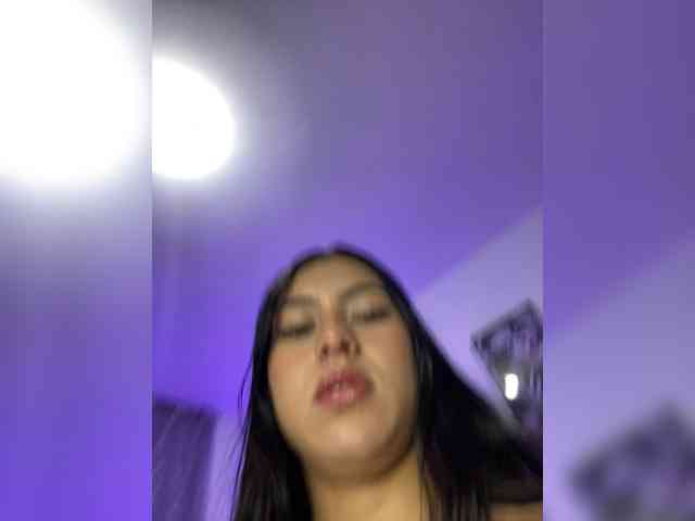 Emily22x webcam