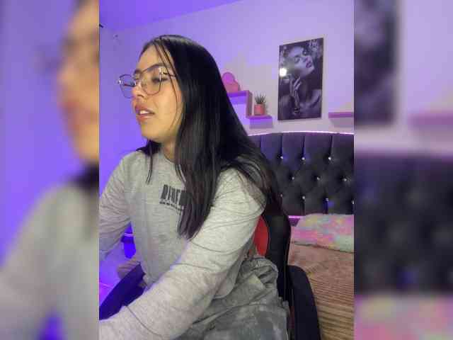 Emily22x webcam