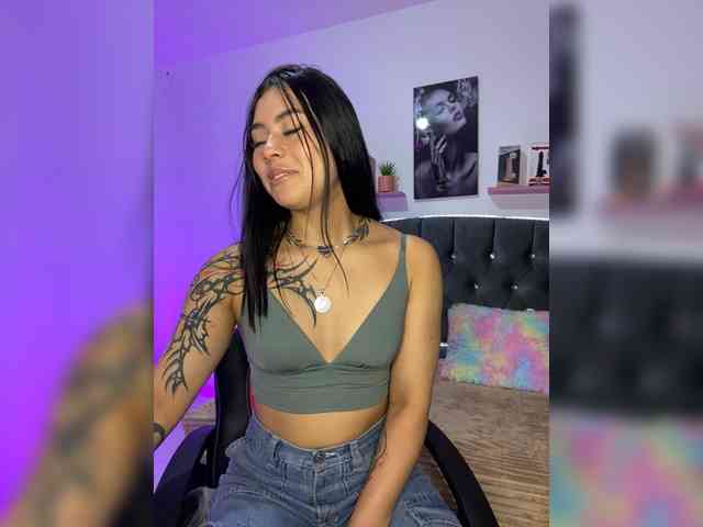 Emily22x webcam