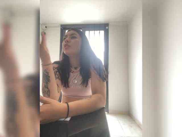 Emily22x webcam