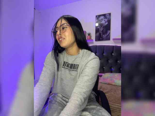 Emily22x webcam